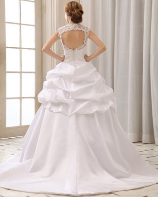 Ρομαντικά δαντέλα καπέλο μανίκι Halter λαιμό νυφικά με σχήμα καρδιάς σουτιέν